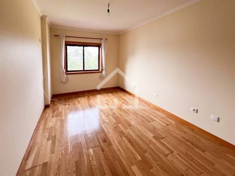 Apartamento T3 Venda em Canedo, Vale e Vila Maior,Santa Maria da Feira