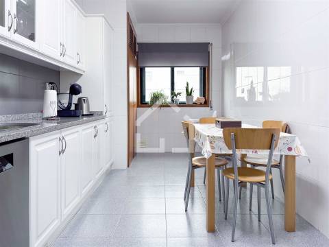 T3 com Piscina - Fiães