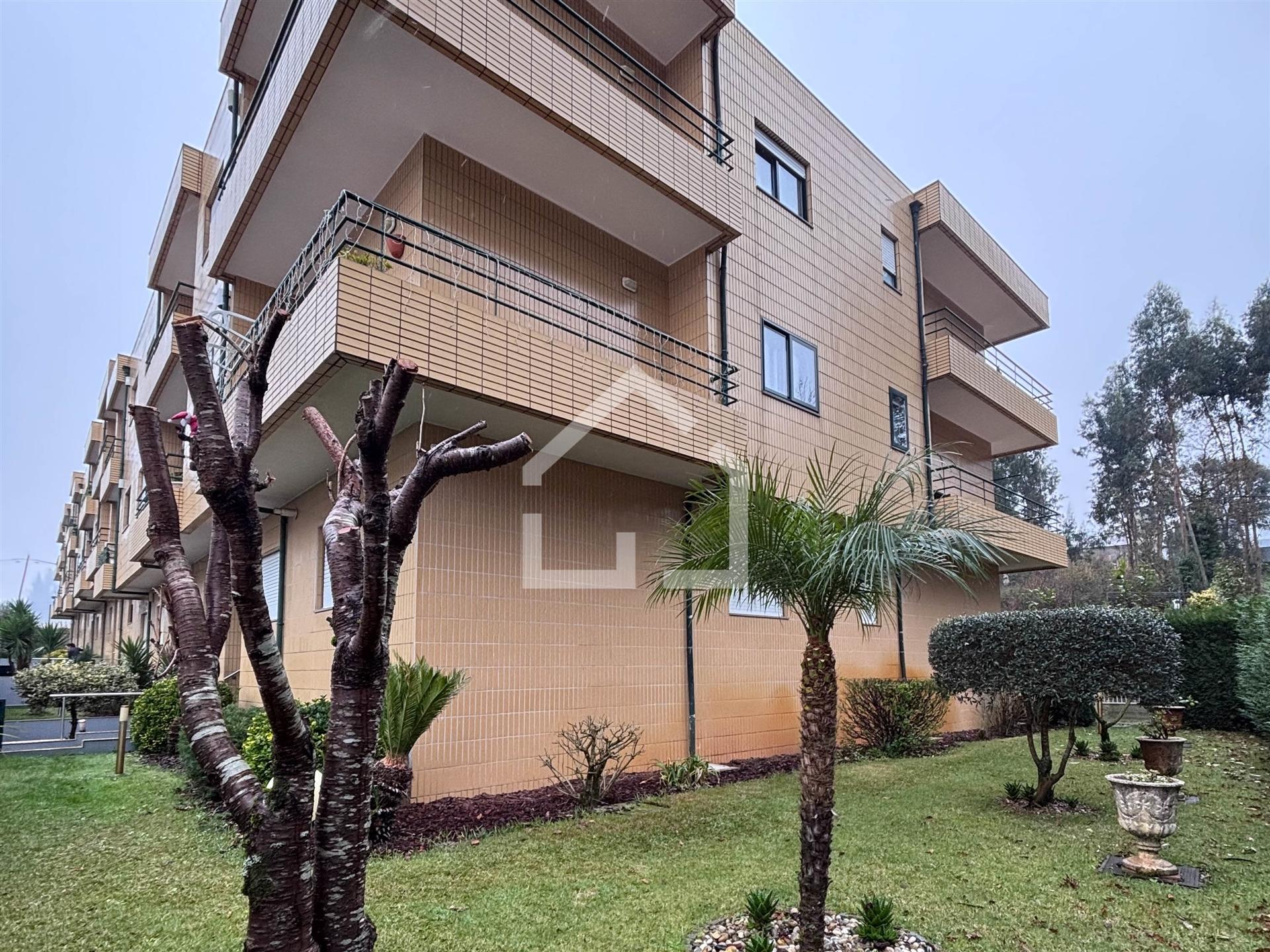 T3 com Piscina - Fiães