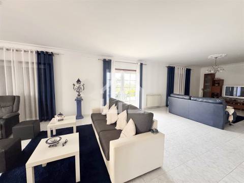 Moradia T5 - São João de Ver