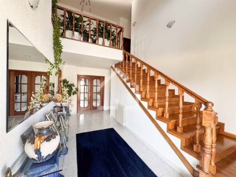 Moradia T5 - São João de Ver