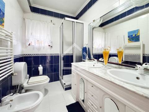 Moradia T5 - São João de Ver