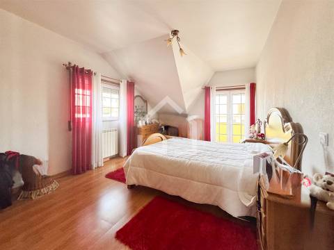 Moradia T5 - São João de Ver