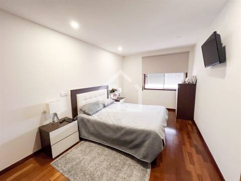 T2 Último Piso - Lobão