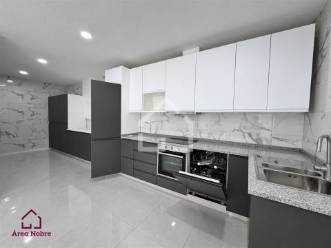 Apartamento T2+1 Arrendamento em Paços de Brandão,Santa Maria da Feira