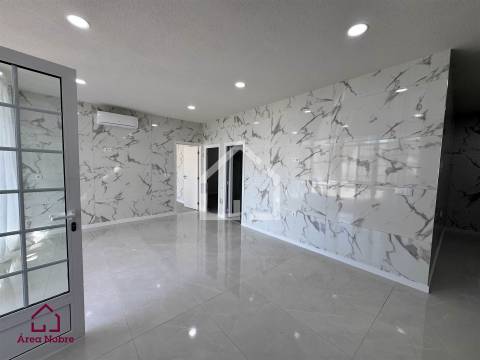 Apartamento T2+1 Arrendamento em Paços de Brandão,Santa Maria da Feira