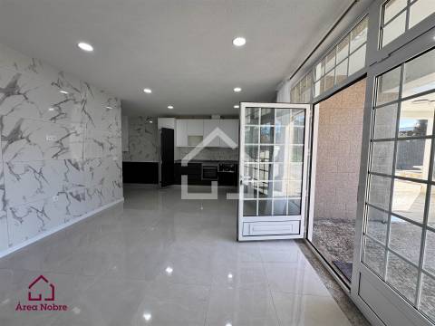 Apartamento T2+1 Arrendamento em Paços de Brandão,Santa Maria da Feira