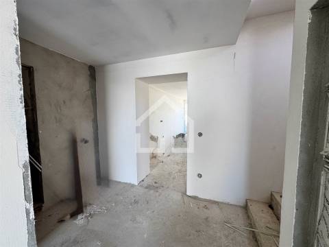 Andar Moradia T3 - Lobão