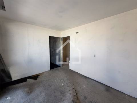 Andar Moradia T3 - Lobão