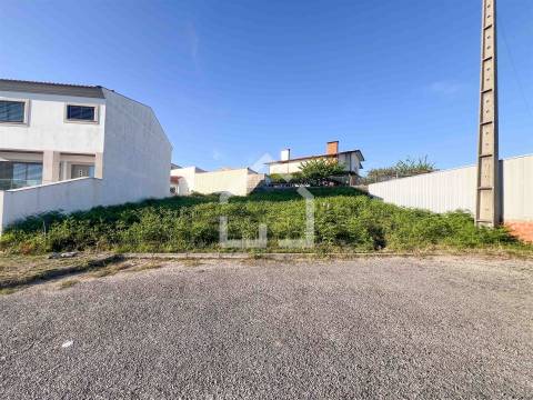 Terreno - Vila Nova de Cucujães