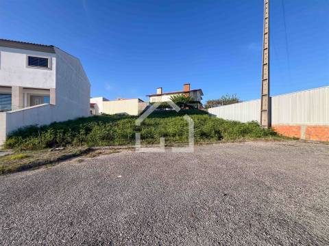 Terreno - Vila Nova de Cucujães