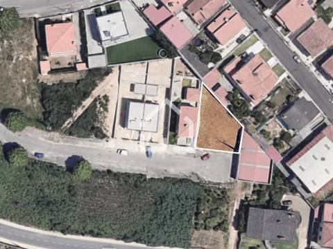 Terreno - Vila Nova de Cucujães