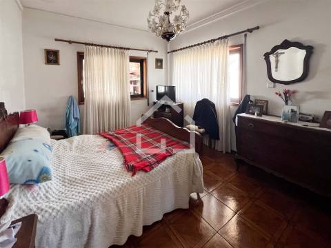 Moradia Bi-familiar - São Félix da Marinha