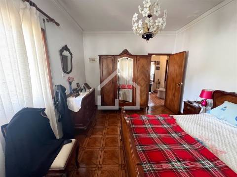 Moradia Bi-familiar - São Félix da Marinha