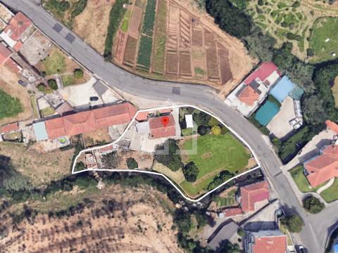 Moradia Bi-familiar - São Félix da Marinha