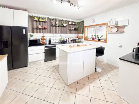 Moradia T3 - São João de Ver