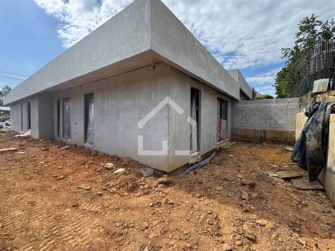 Moradia T3 Térrea - São João de Ver