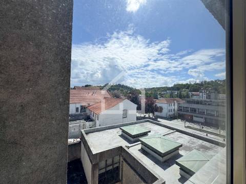 T3 em pleno centro da Feira!