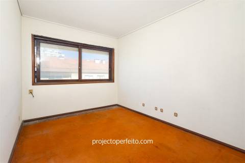 Prédio T6 Venda em Espinho,Espinho