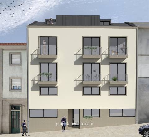 Prédio para venda com projecto aprovado no centro de São João da Madeira