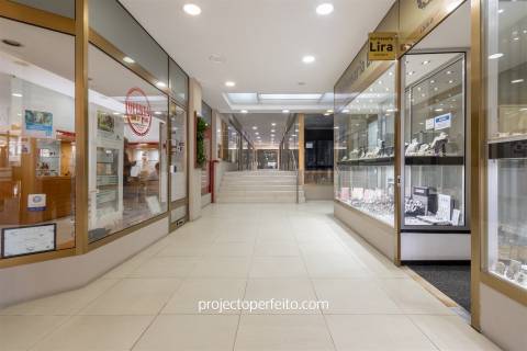 Loja  Arrendamento em Espinho,Espinho