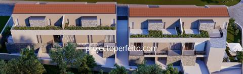 Moradia T3 de 3 frentes com elevador e garagem fechada