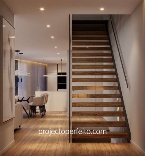 Moradia T3 de 3 frentes com elevador e garagem fechada