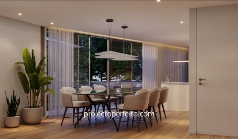 Moradia T3 de 3 frentes com elevador e garagem fechada