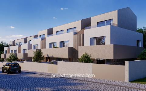 Moradia T3 de 3 frentes com elevador e garagem fechada