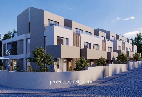 Moradia T3 de 3 frentes com elevador e garagem fechada