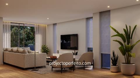 Moradia T3 de 3 frentes com elevador e garagem fechada