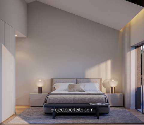 Moradia T3 de 3 frentes com elevador e garagem fechada