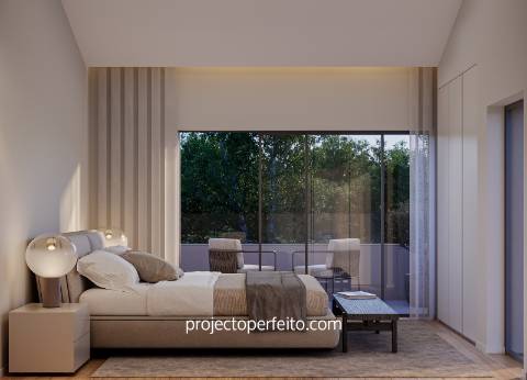 Moradia T3 de 3 frentes com elevador e garagem fechada