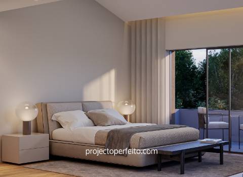 Moradia T3 de 3 frentes com elevador e garagem fechada