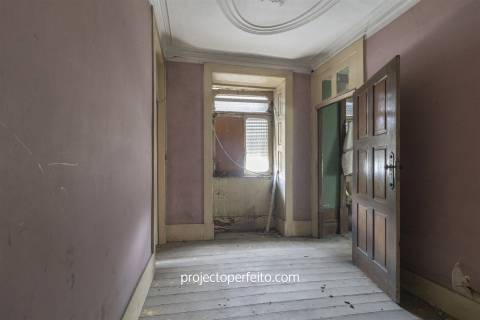 Moradia para Restaurar T5 Venda em Mafamude e Vilar do Paraíso,Vila Nova de Gaia