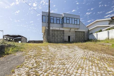 Armazém  Venda em São Miguel do Souto e Mosteirô,Santa Maria da Feira
