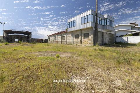 Armazém  Venda em São Miguel do Souto e Mosteirô,Santa Maria da Feira