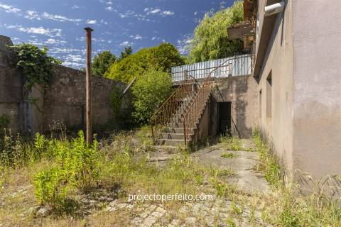 Armazém  Venda em São Miguel do Souto e Mosteirô,Santa Maria da Feira
