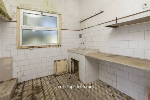 Armazém  Venda em São Miguel do Souto e Mosteirô,Santa Maria da Feira