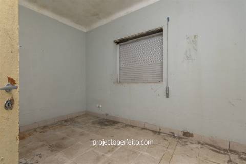 Armazém  Venda em São Miguel do Souto e Mosteirô,Santa Maria da Feira