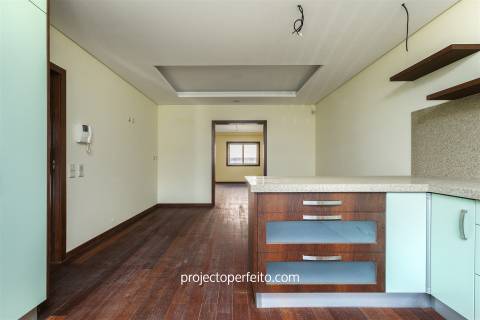 Moradia em Banda T4 Venda em Mafamude e Vilar do Paraíso,Vila Nova de Gaia