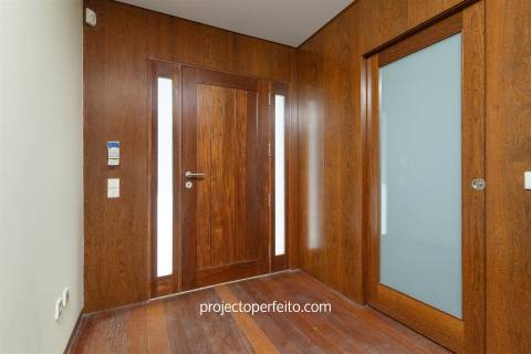 Moradia em Banda T4 Venda em Mafamude e Vilar do Paraíso,Vila Nova de Gaia