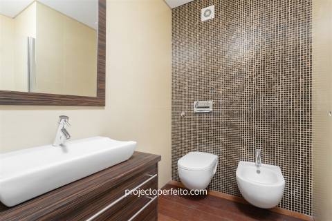 Moradia em Banda T4 Venda em Mafamude e Vilar do Paraíso,Vila Nova de Gaia