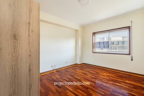 Apartamento T5 Venda em Espinho,Espinho