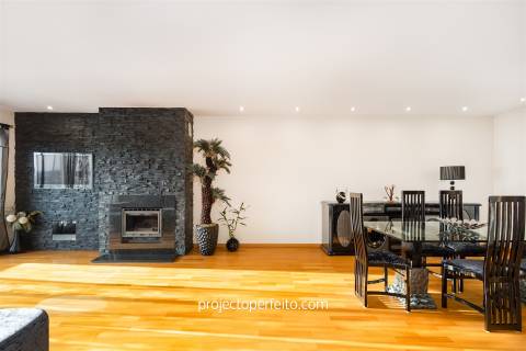 Apartamento T3+1 DUPLEX Venda em Mafamude e Vilar do Paraíso,Vila Nova de Gaia