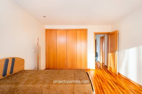 Apartamento T3+1 DUPLEX Venda em Mafamude e Vilar do Paraíso,Vila Nova de Gaia