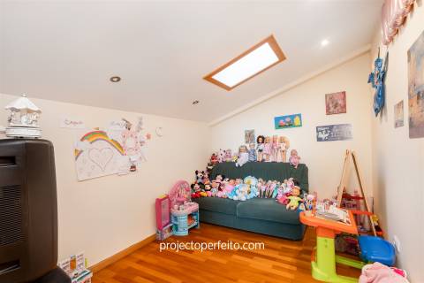 Apartamento T3+1 DUPLEX Venda em Mafamude e Vilar do Paraíso,Vila Nova de Gaia