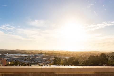 Apartamento T3+1 DUPLEX Venda em Mafamude e Vilar do Paraíso,Vila Nova de Gaia