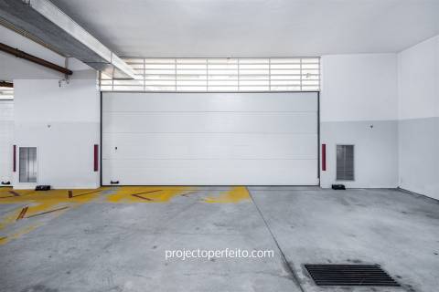 Apartamento T3+1 DUPLEX Venda em Mafamude e Vilar do Paraíso,Vila Nova de Gaia