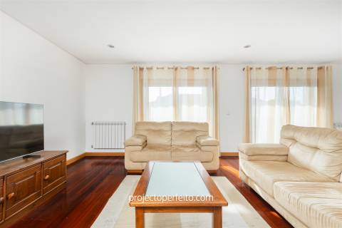 Moradia em Banda T4 Venda em Anta e Guetim,Espinho